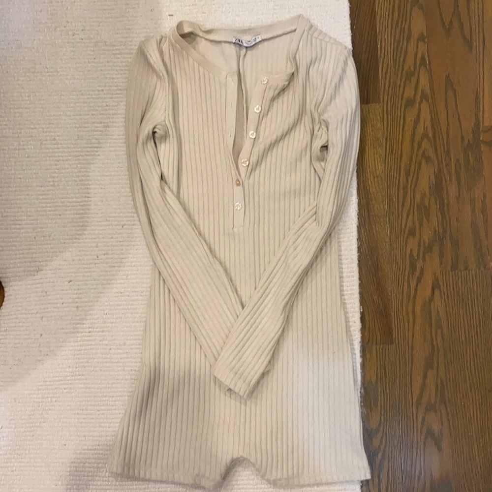 Zara long sleeves romper medium